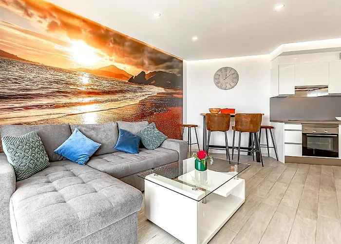Ocean Garden Apartment With Seaview.